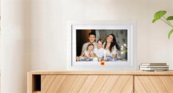 KODAK RCF-1018W WHT 10" fotorámik Wifi, biely