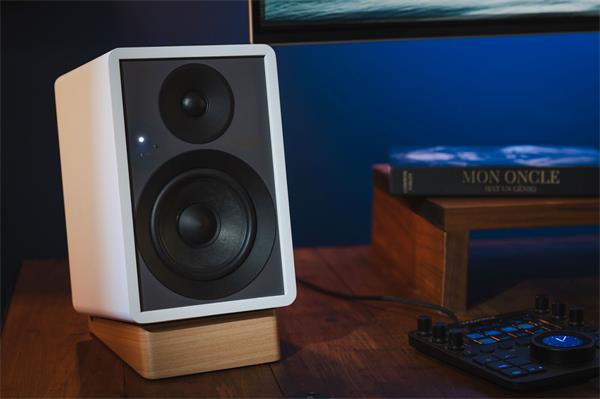ONKYO GX-10DB, aktívne reproduktory, BT 5.3, Opt., USB-C, Phono/Line in, biela farba