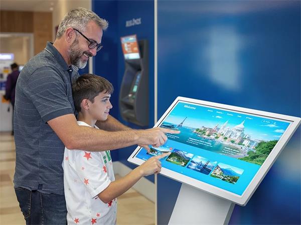 Prestigio Solutions IDS dotykový Indoor Kiosk horiz. naklonený 43", 4K, Android 11: RK3399B/4GB/64GB, IR10 dotykov
